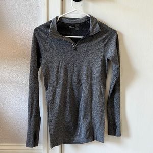 Zyia Size Small 1/4 Zip